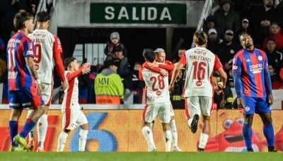 Independiente le ganó 2 a 1 a San Lorenzo y se clasificó a los Play Off