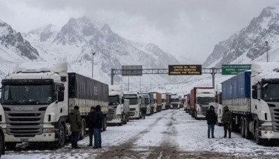 Mendoza: Más de 1.500 camiones permanecen varados en el Paso Cristo Redentor 