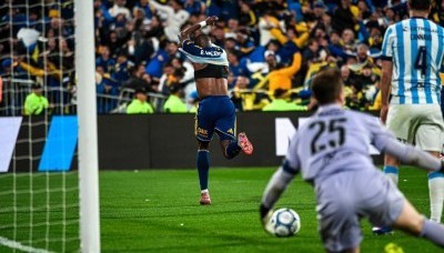 Copa Argentina: Con tres goles de Valencia, Boca se lo dio vuelta a Racing
